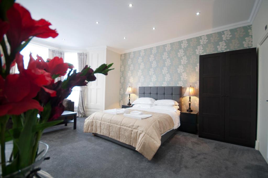 Palmerston Suites room 3
