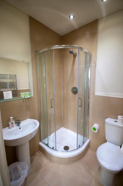 Palmerston Suites room 6